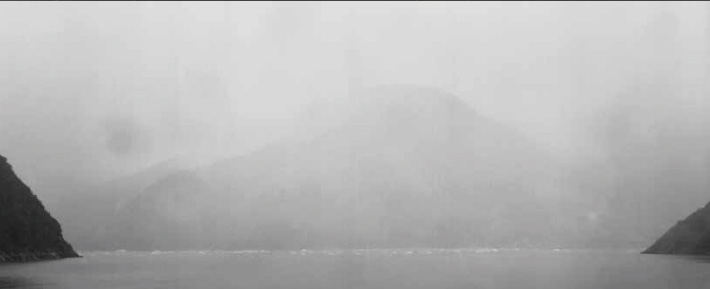 平田五郎 アラスカの旅「月を盗んだワタリガラス」版画展