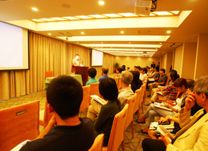 C.W.ニコル講演会