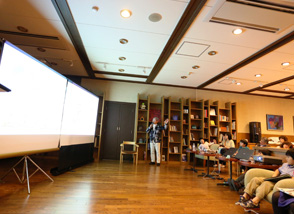 音楽と絵本の響き合う夕べ