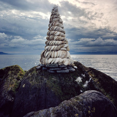 平田五郎 アラスカの旅「月を盗んだワタリガラス」版画展